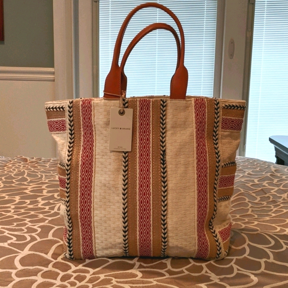 Tote bag